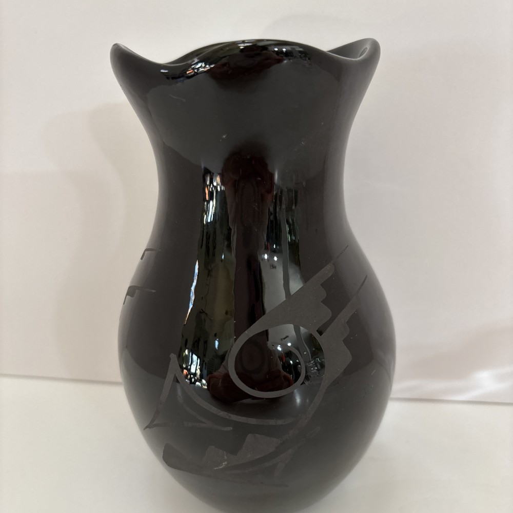 Julia Navajo Black Ceramic Vase Handmade Glossy with Etched Mat Design